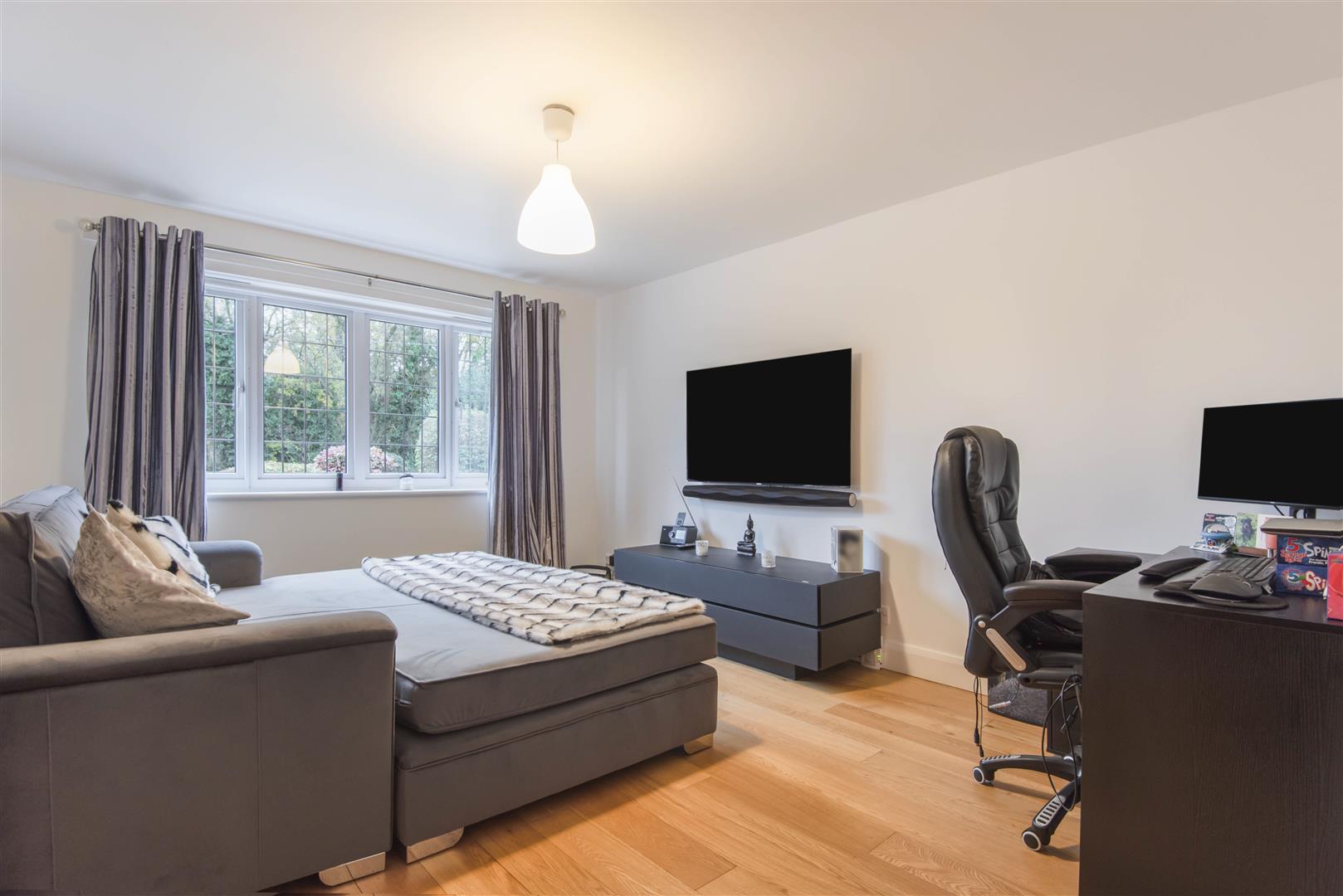 Horsepond Road Gallowstree Common house for sale in Reading