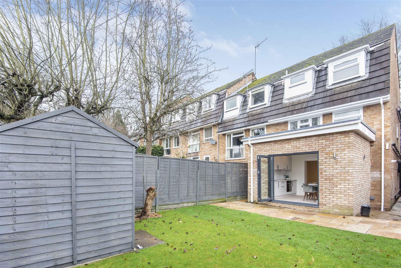 Knighton Close Caversham house for sale in Reading