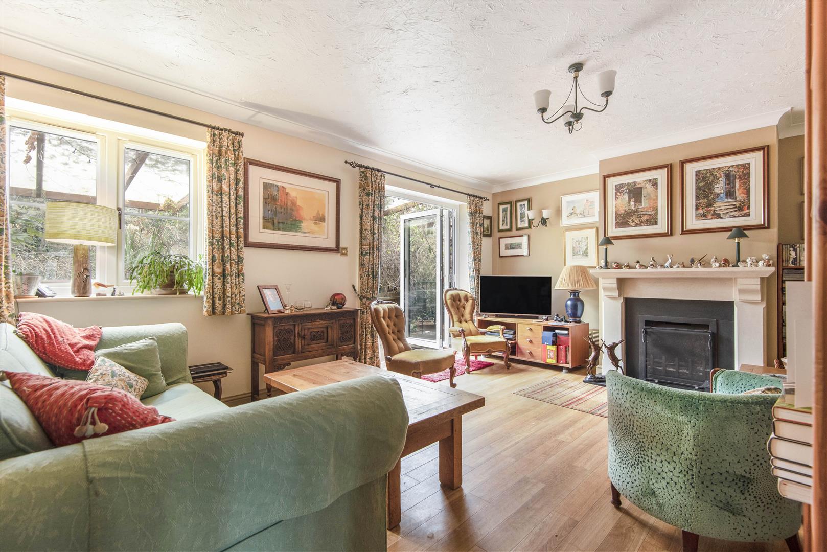 Winterberry Way Caversham Heights house for sale in Reading