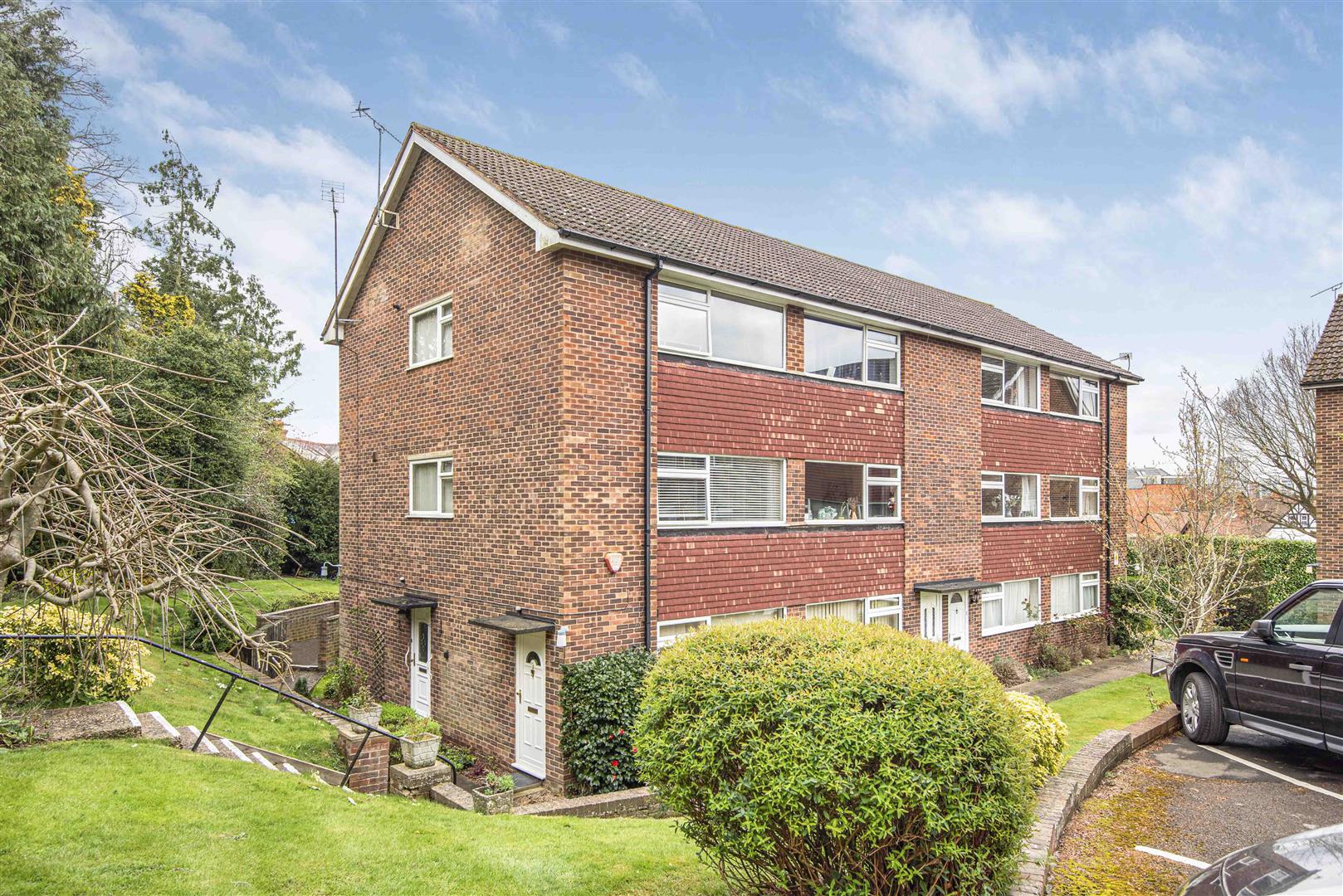 Auburn Court Caversham Apartment for sale in Reading