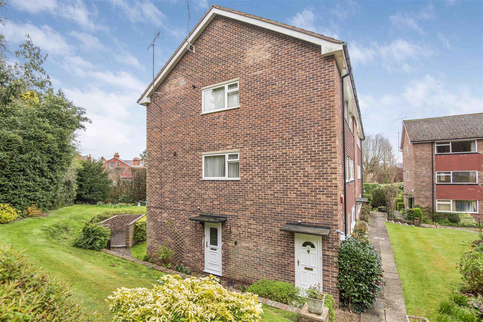 Auburn Court Caversham Apartment for sale in Reading