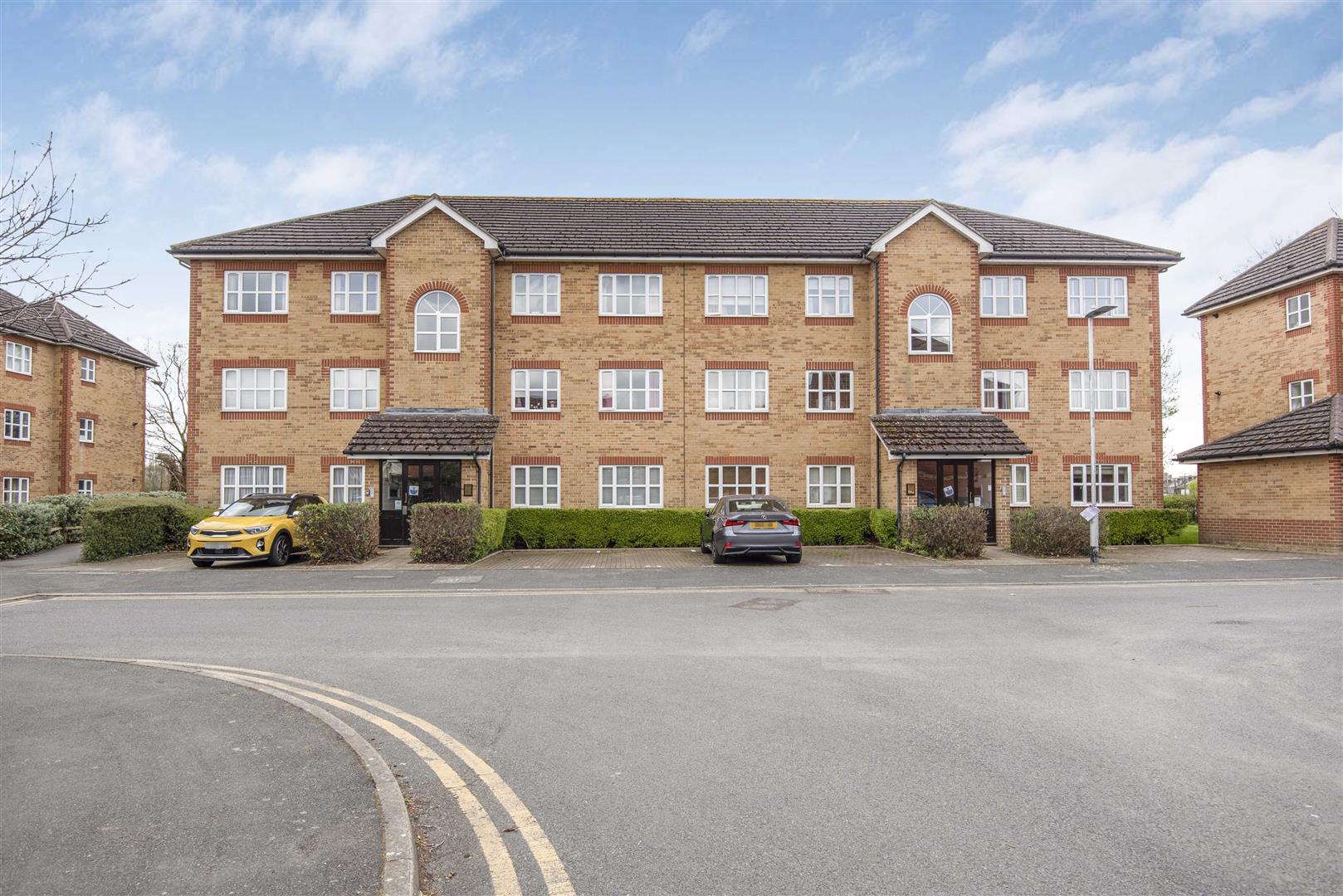 Elliotts Way Caversham Apartment for sale in Reading