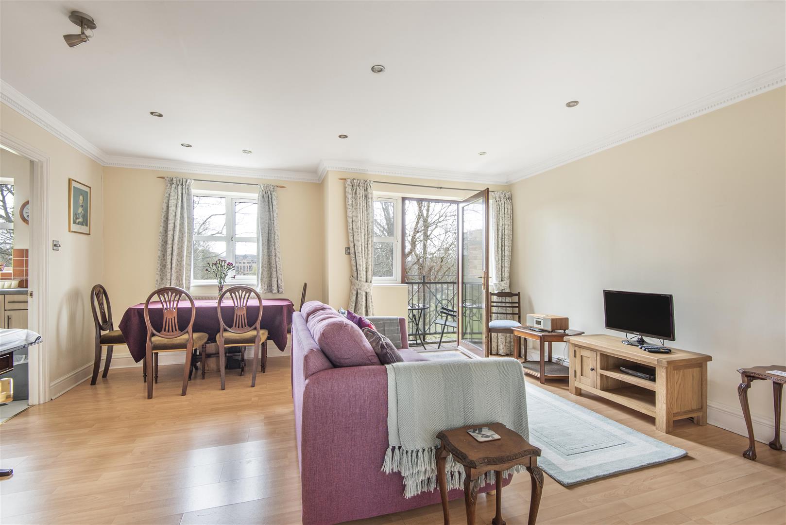 Elliotts Way Caversham Apartment for sale in Reading
