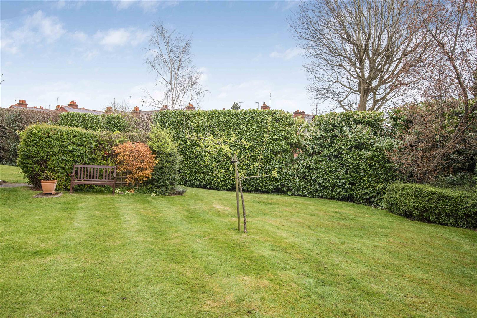 Auburn Court Caversham Apartment for sale in Reading