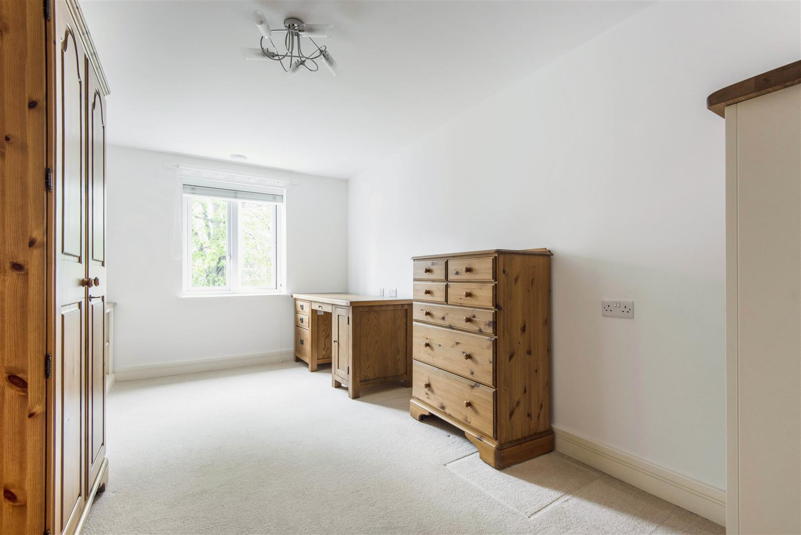 Crayshaw Court Caversham Apartment for sale in Reading