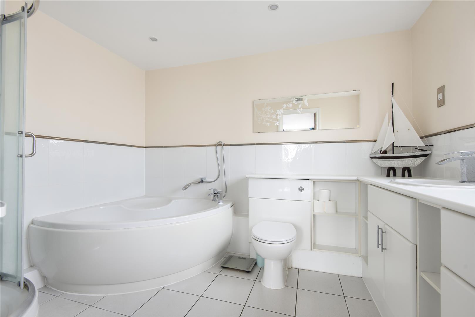 Luscinia View Napier Road house for sale in Reading