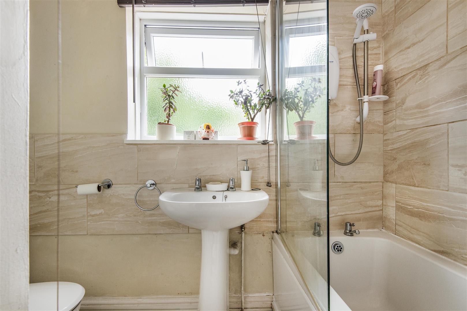 Queens Road Caversham house for sale in Reading