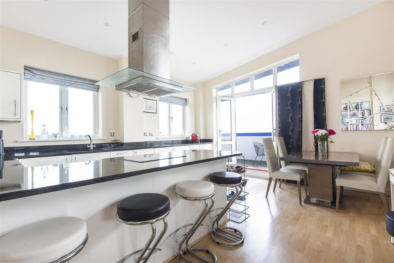 Luscinia View Napier Road house for sale in Reading