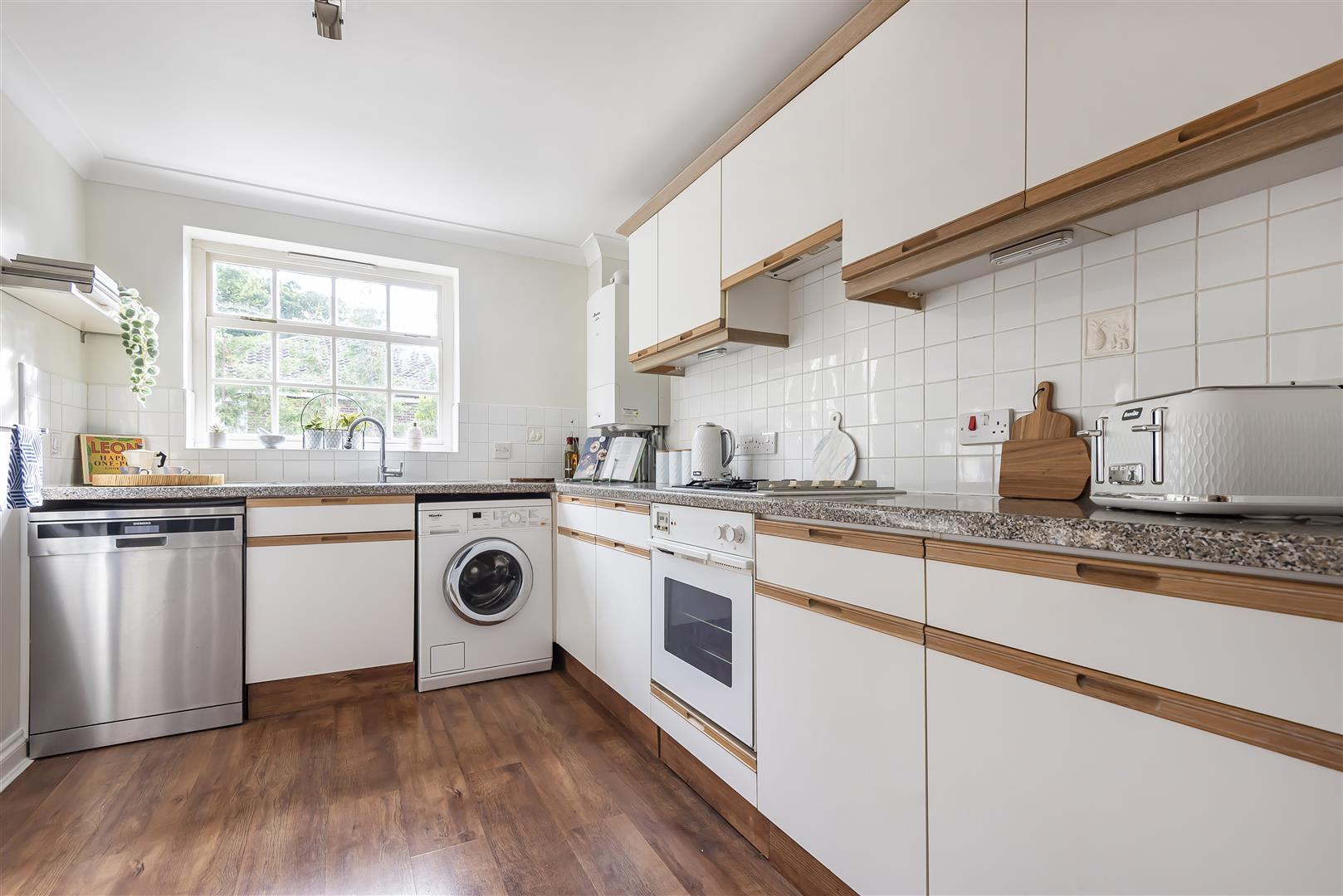 Springfield House Surley Row Apartment for sale in Reading
