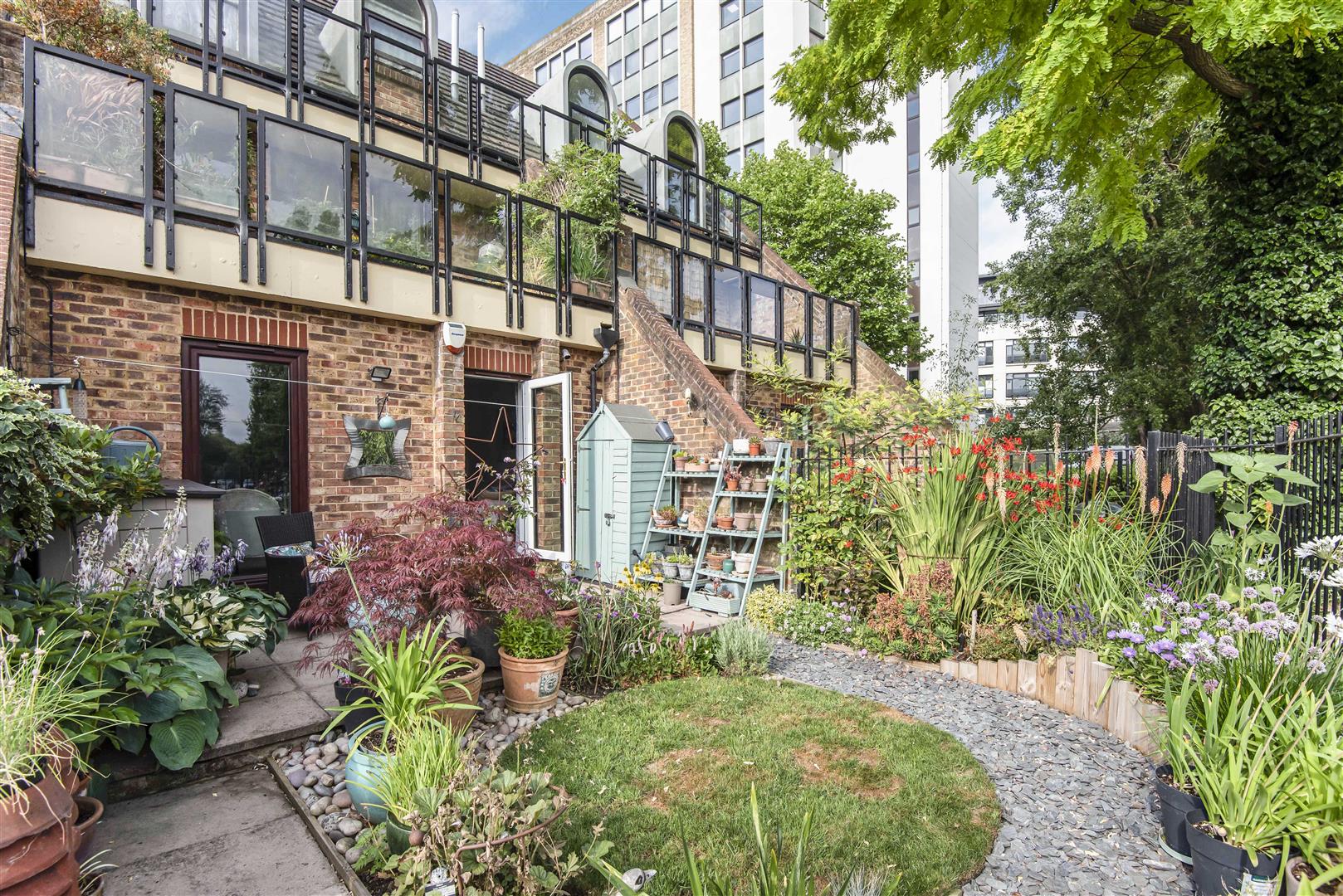 Kingfisher Place, Reading Walmsley