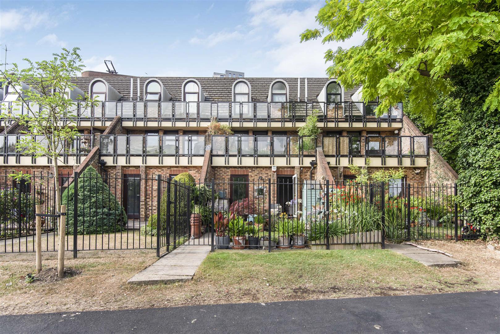 Kingfisher Place, Reading Walmsley