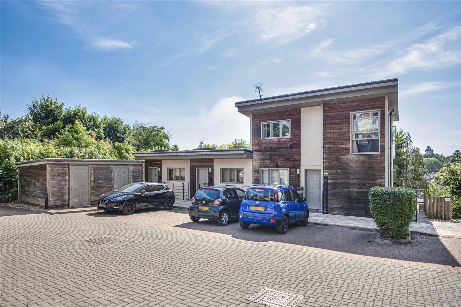 Grove Hill Close Emmer Green Apartment for sale in Reading