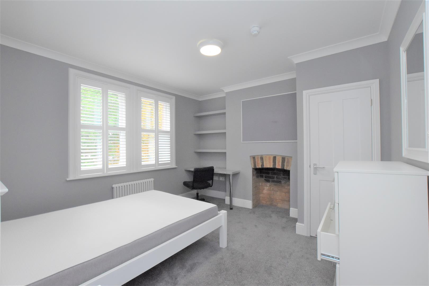 Room 4, 35 Bulmershe Road Walmsley