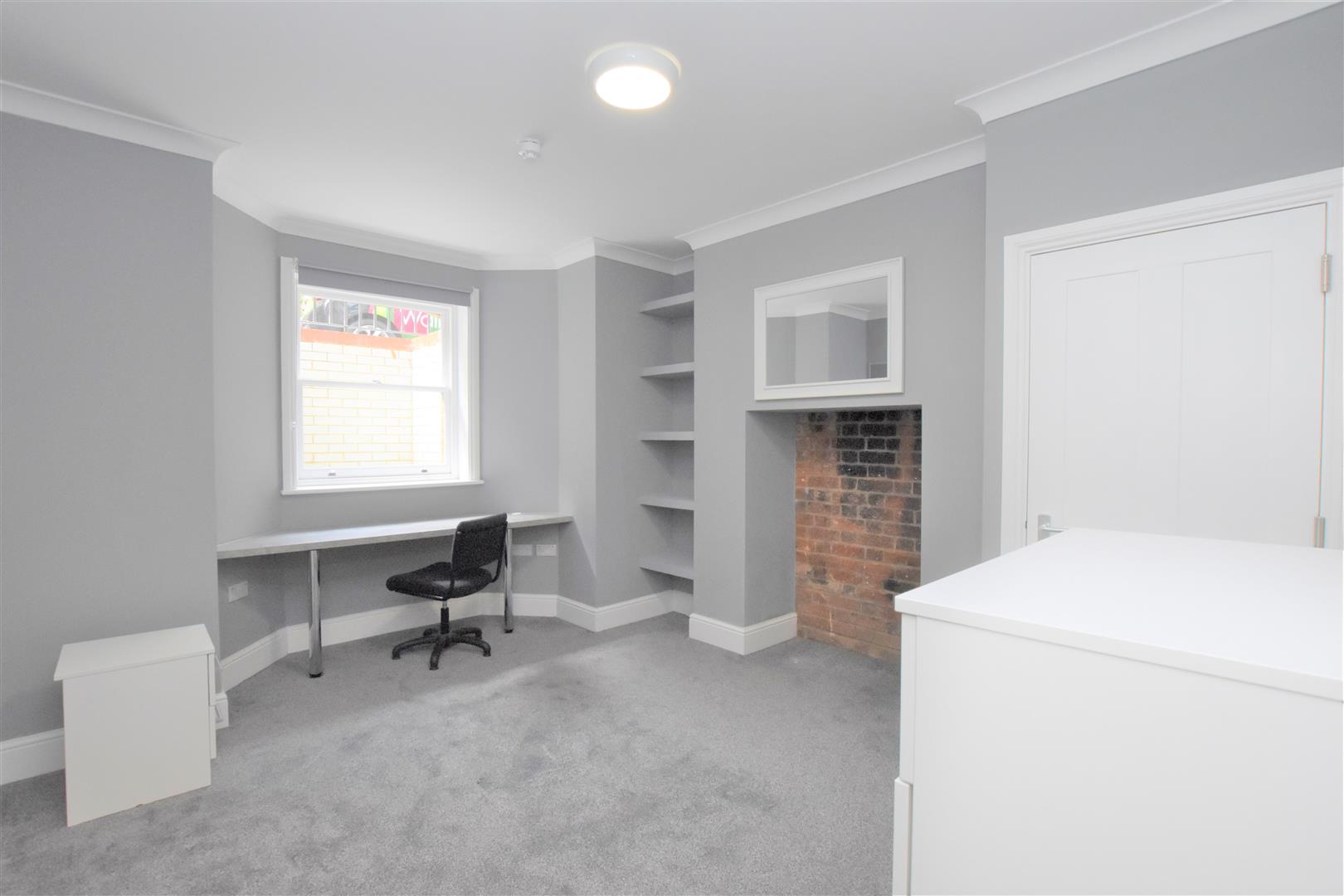 Room 1, 35 Bulmershe Road, Walmsley