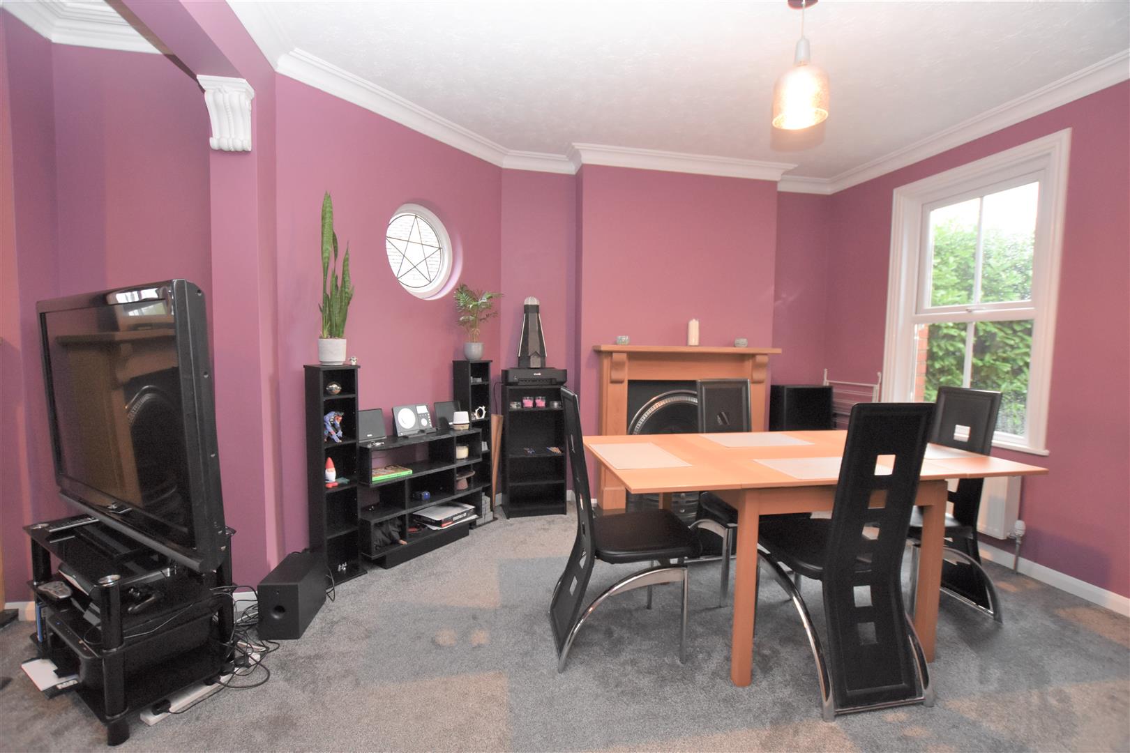 Room 2, 6 Reading Road Walmsley