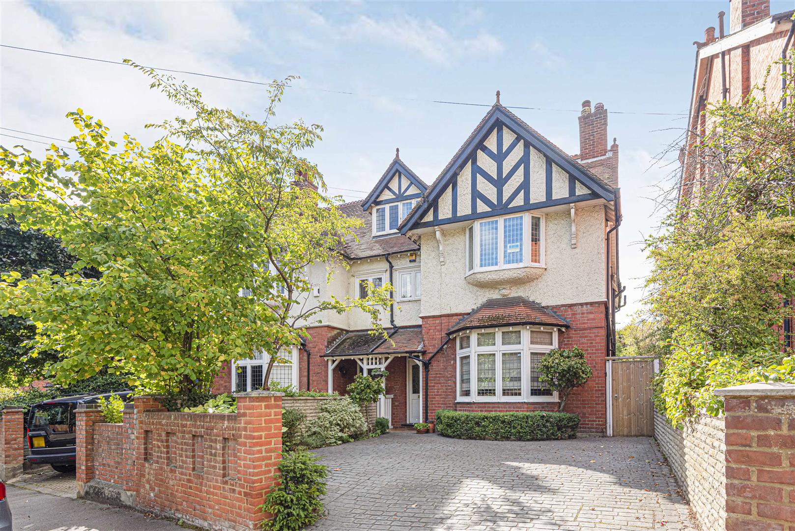 Priest Hill, Caversham Heights, Reading RG4 7RY Walmsley