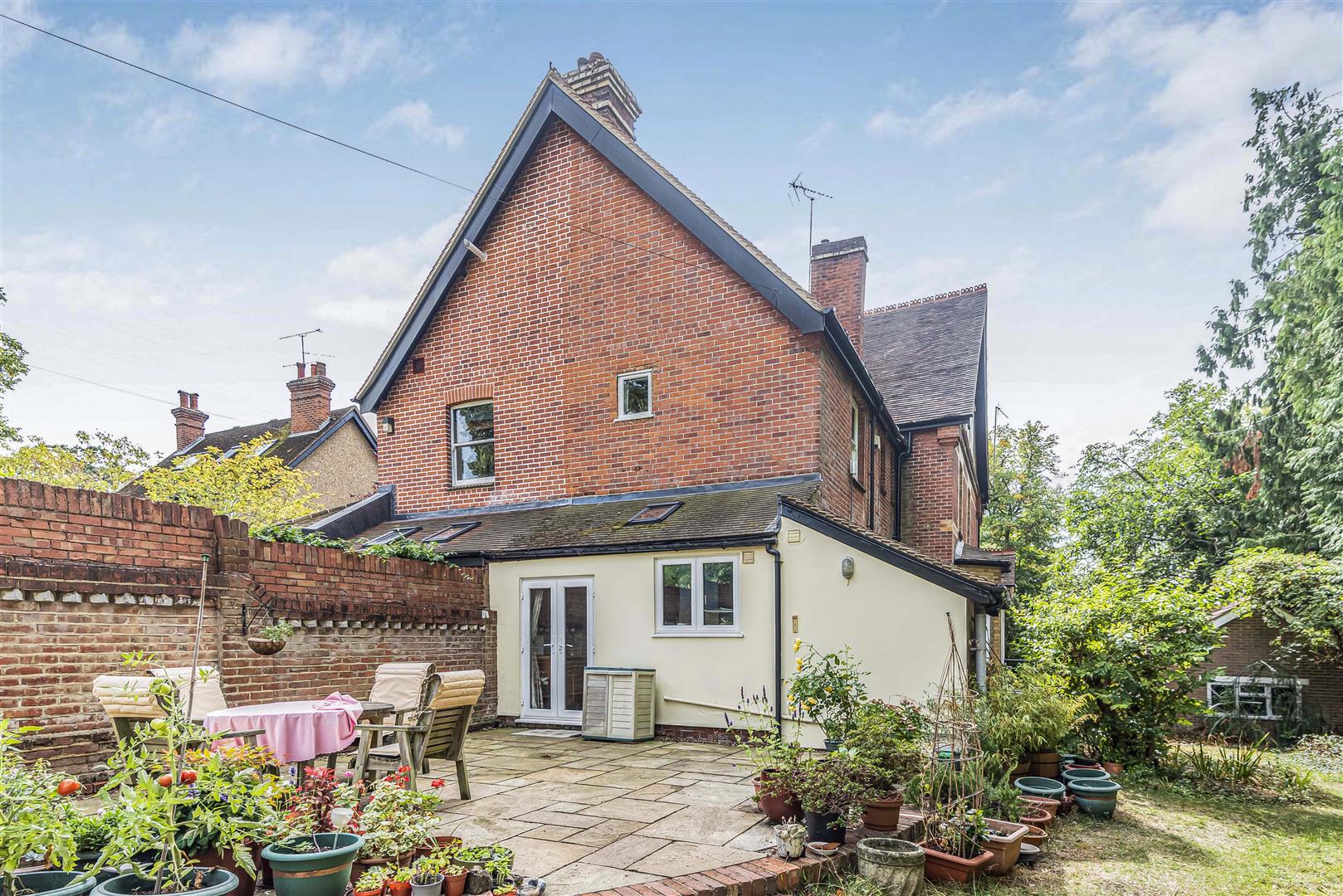 Upper Warren Avenue Caversham Heights house for sale in Reading