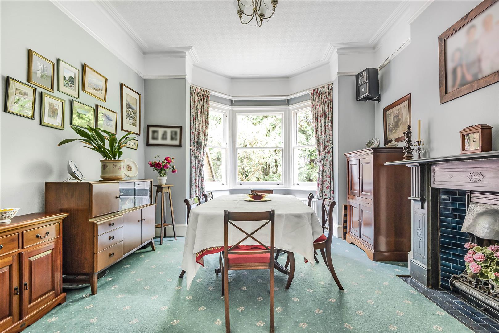 Upper Warren Avenue Caversham Heights house for sale in Reading