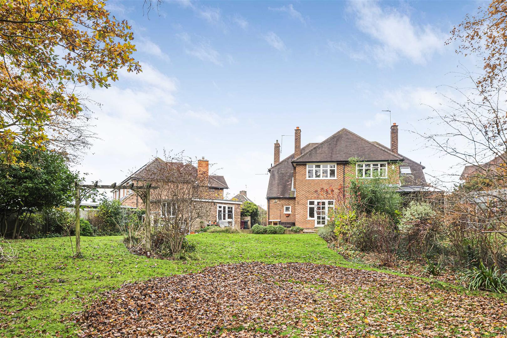 Burnham Rise Burnham Rise, Emmer Green, Reading RG4 8XJ - Walmsley