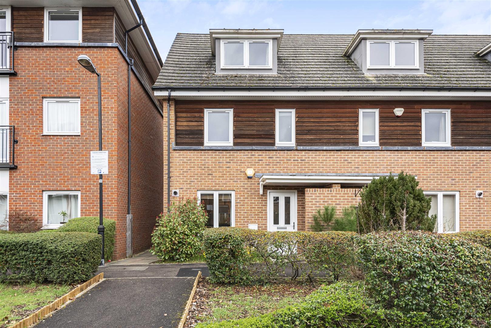 Meadow Way Caversham house for sale in Reading