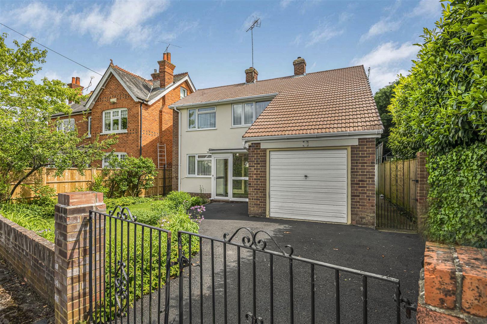 St. Andrews Road, Caversham, Reading - Walmsley