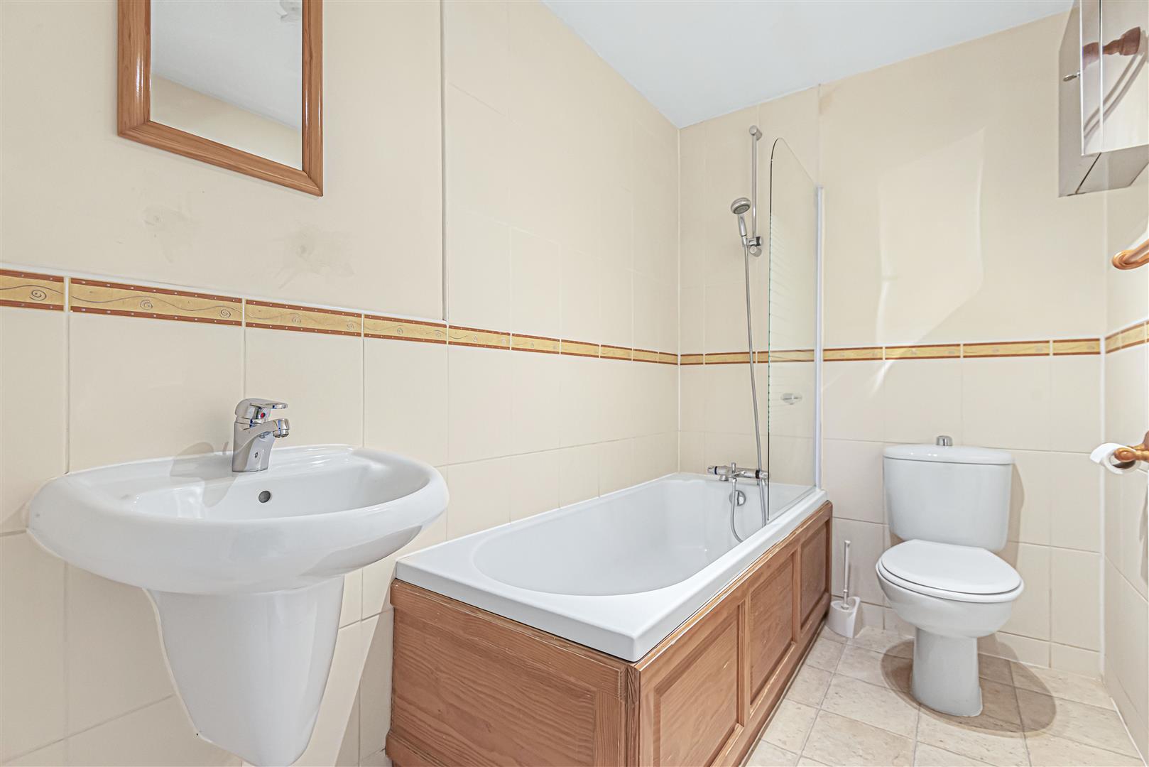 Heron Island Caversham Town House for sale in Reading