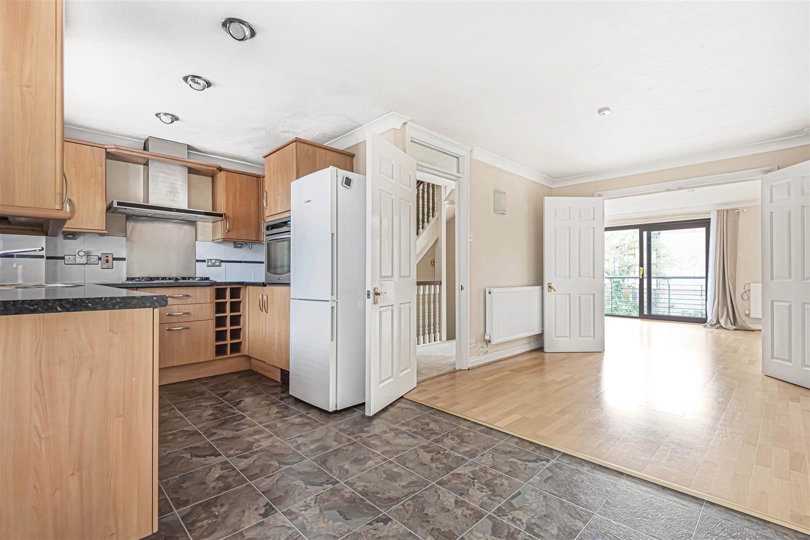 Heron Island Caversham Town House for sale in Reading