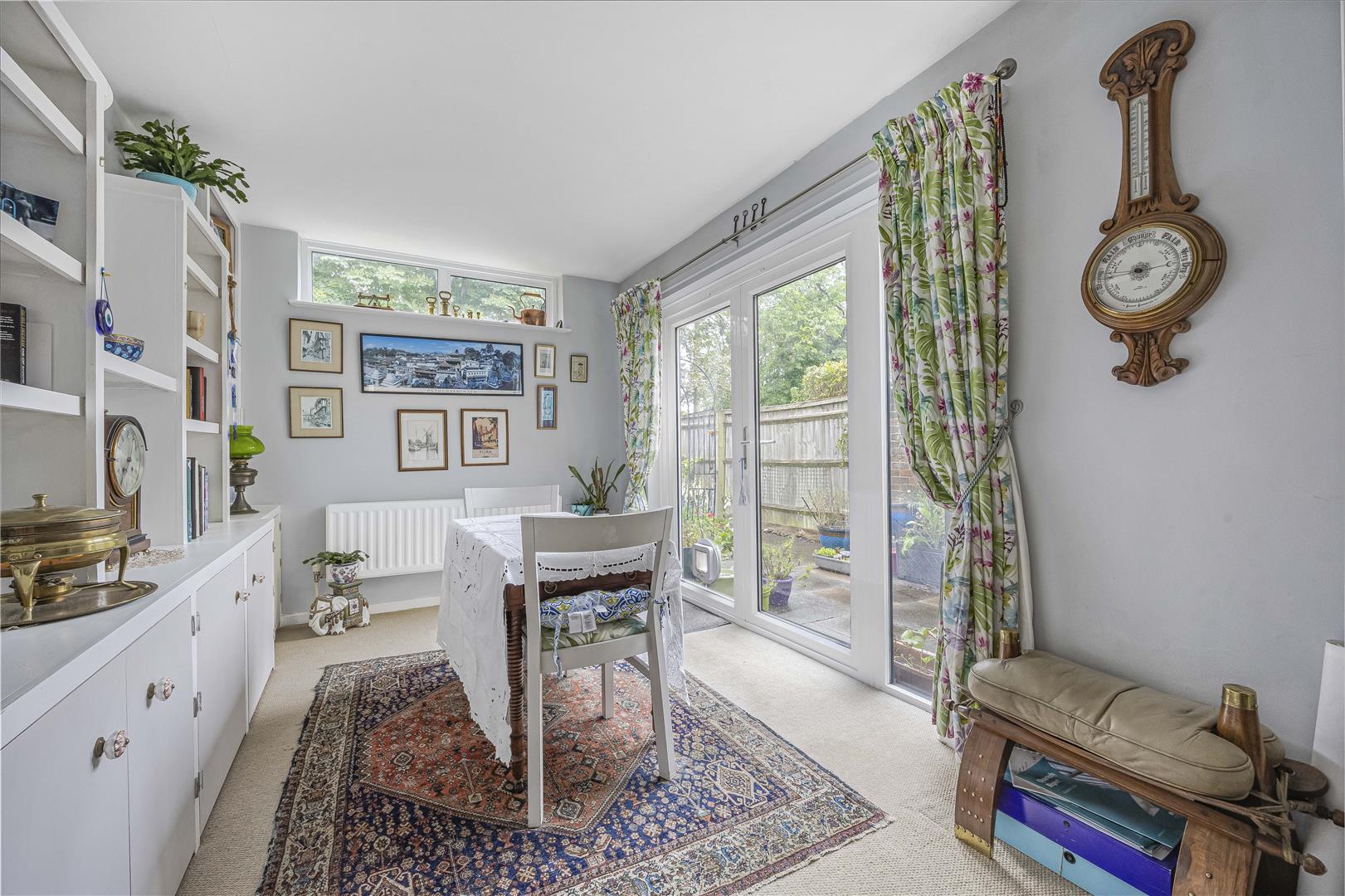 Field View Caversham Terraced House for sale in Reading