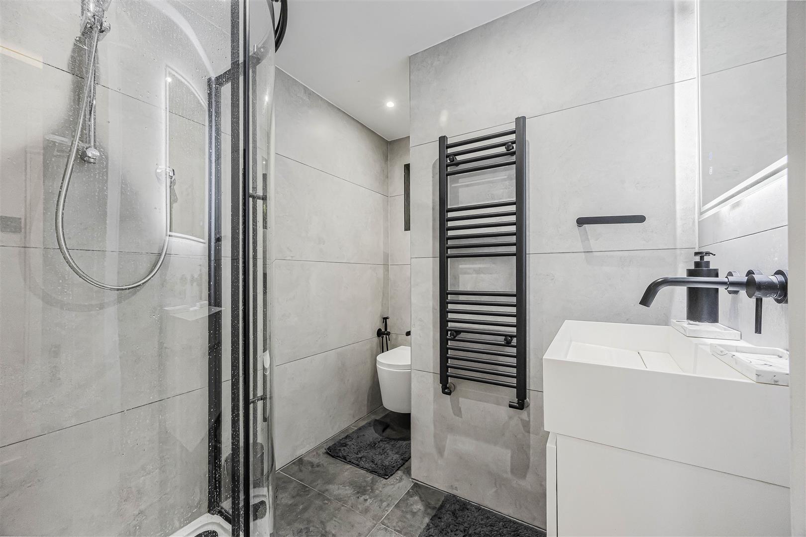 Bath Road Sonning Detached House for sale in Reading