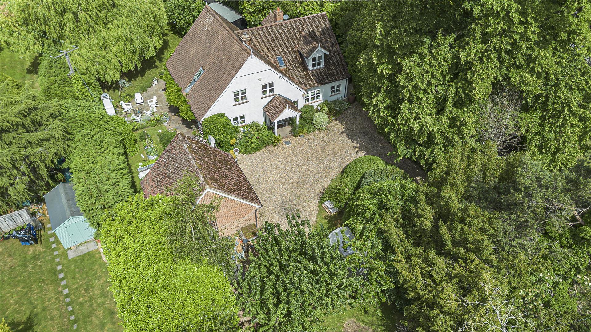 Peppard Common Henley-On-Thames Detached House for sale in Reading