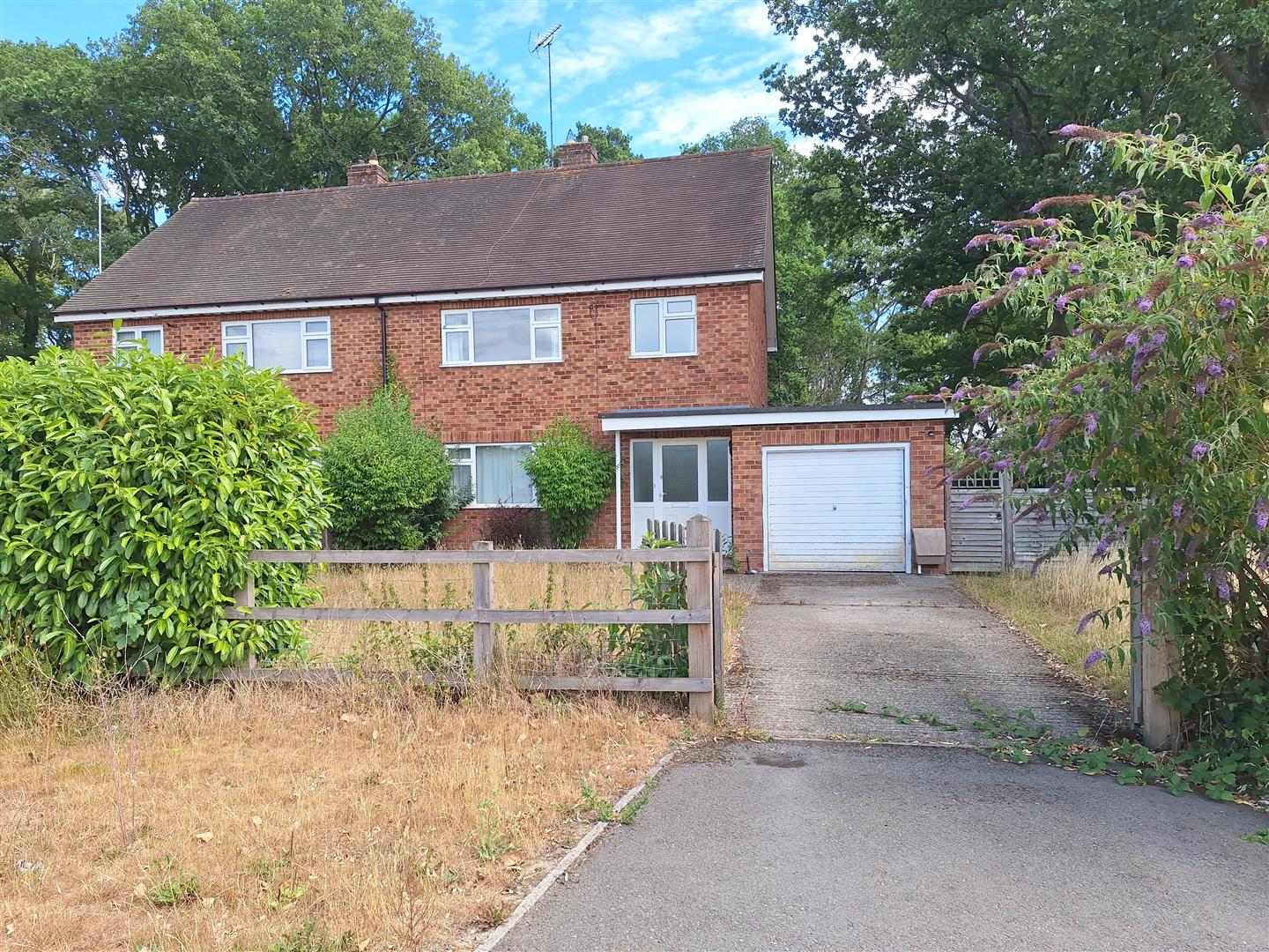 High Copse Farm Cottages Hyde End Road Semi-Detached House for sale in Reading