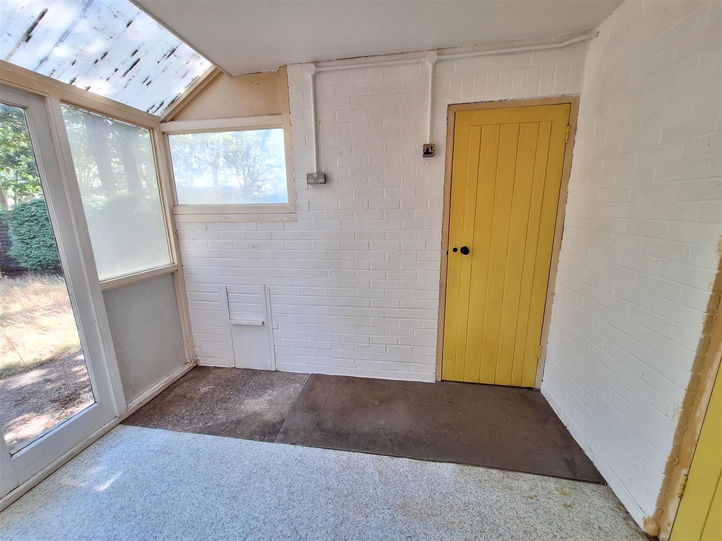 High Copse Farm Cottages Hyde End Road Semi-Detached House for sale in Reading