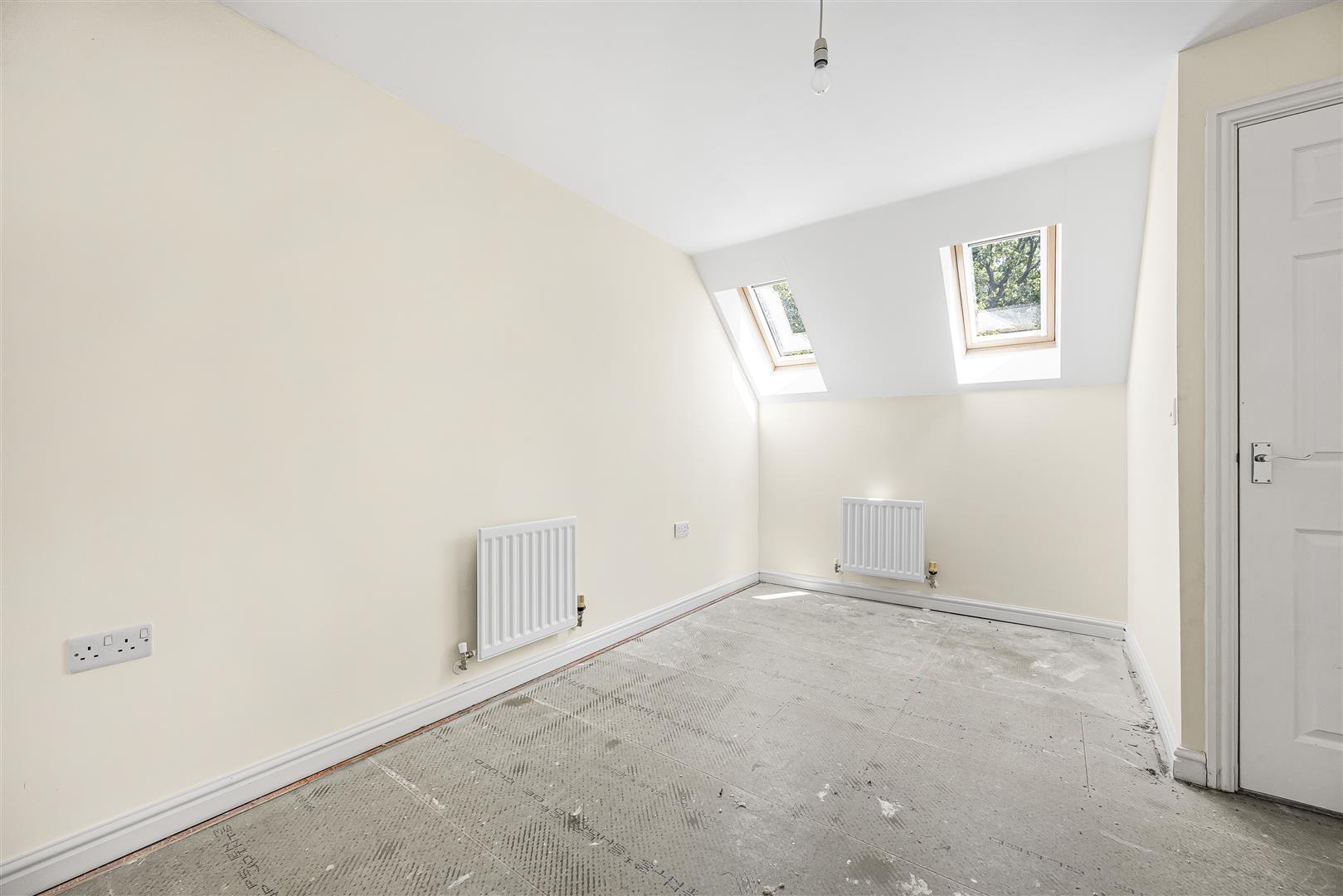 Bluebell Gardens Emmer Green Town House for sale in Reading