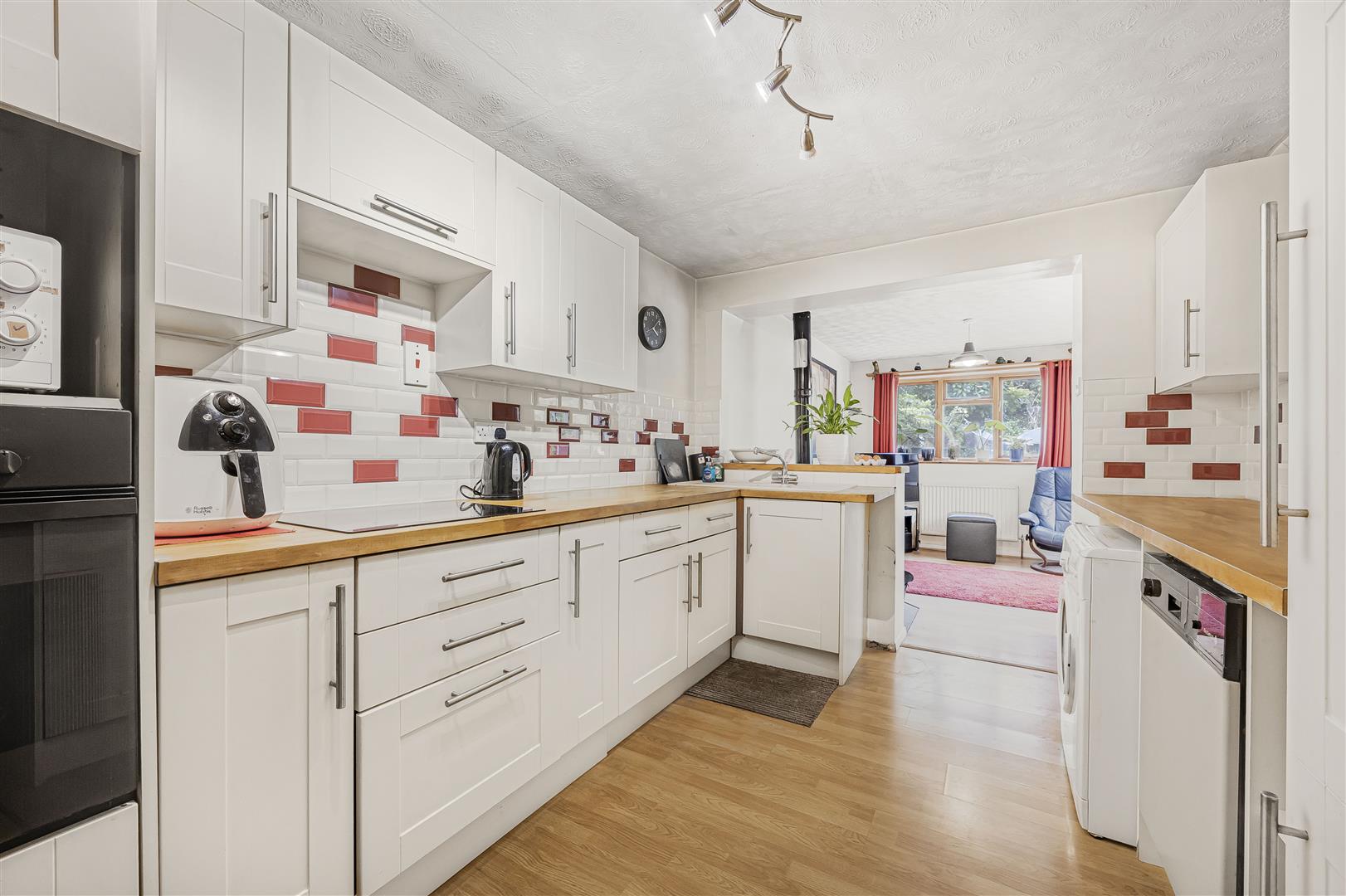 Hemdean Road Caversham Semi-Detached House for sale in Reading