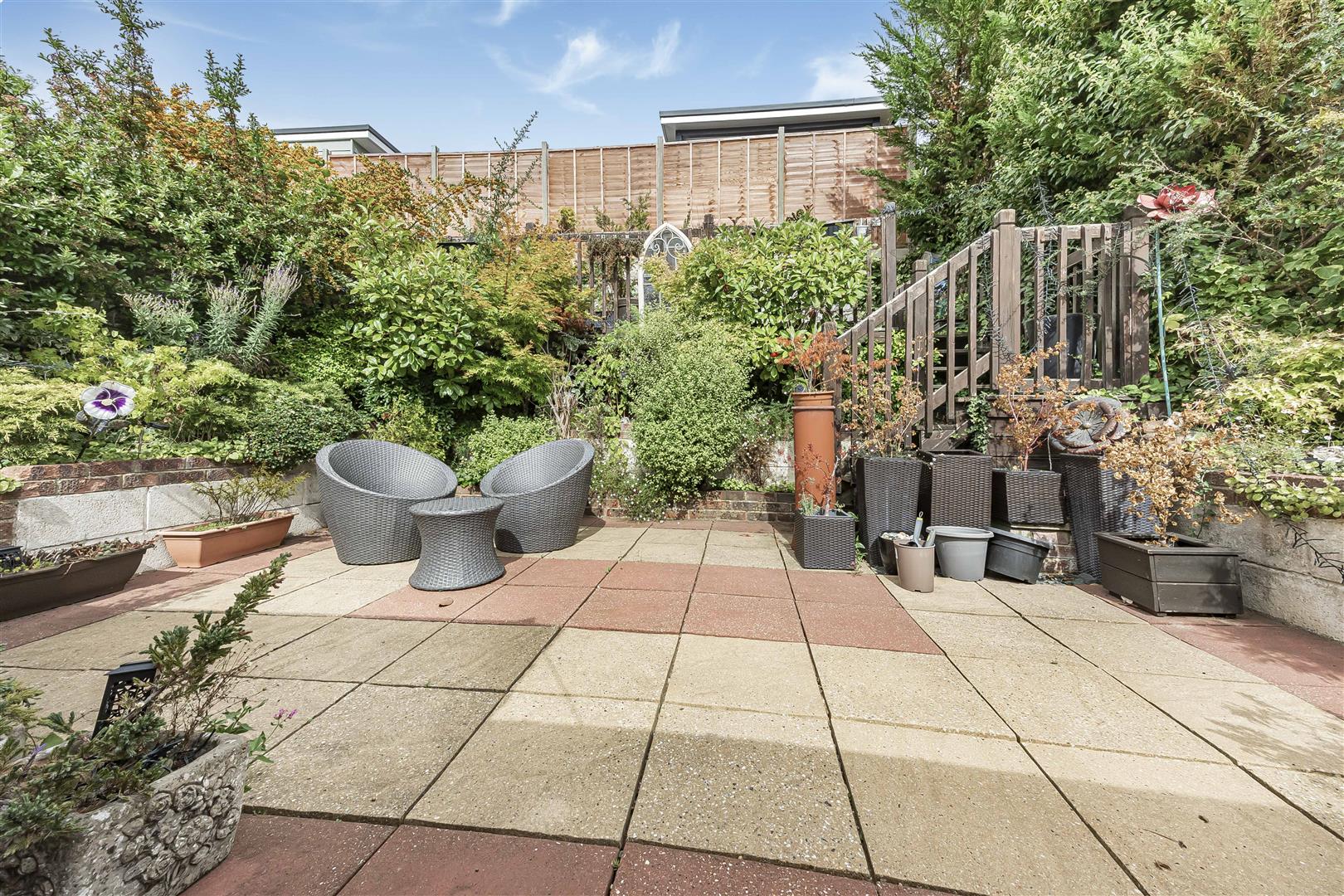 Hemdean Road Caversham Semi-Detached House for sale in Reading