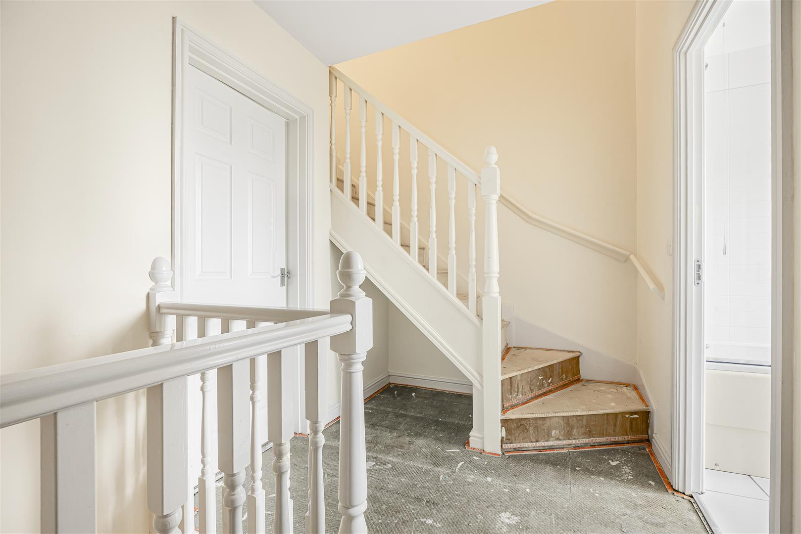 Bluebell Gardens Emmer Green Town House for sale in Reading