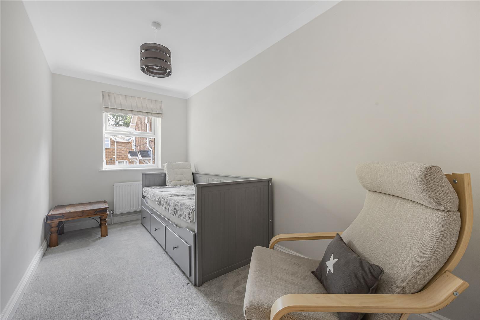 17 Warren House Court St. Peters Avenue Caversham Apartment for sale in Reading