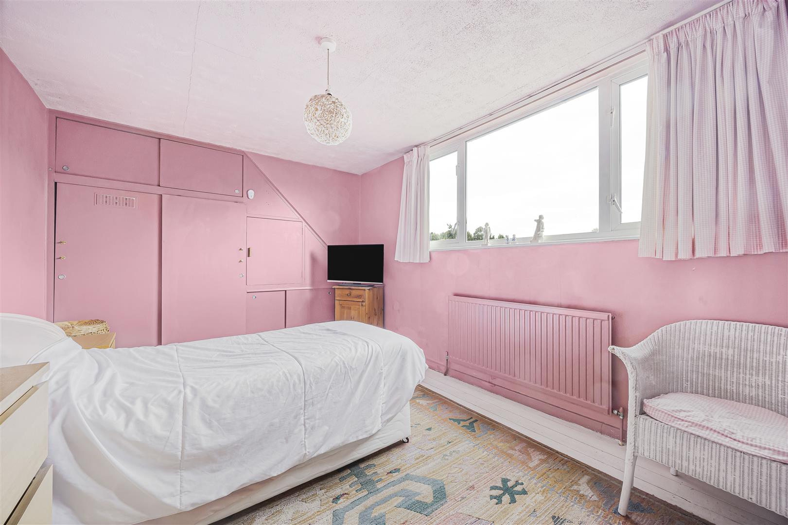 Hemdean Road Caversham Semi-Detached House for sale in Reading