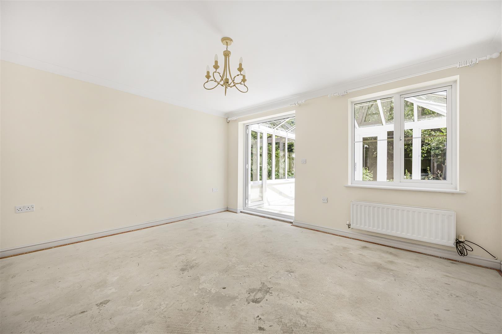 Bluebell Gardens Emmer Green Town House for sale in Reading