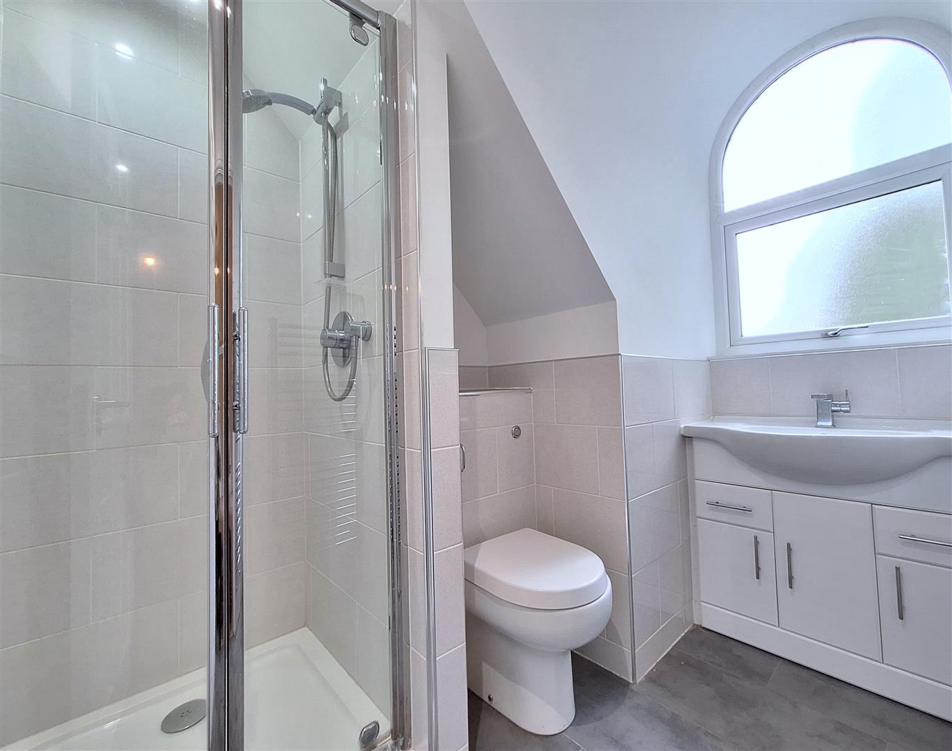 Kingfisher Place Kings Meadow Way Apartment to let in Reading