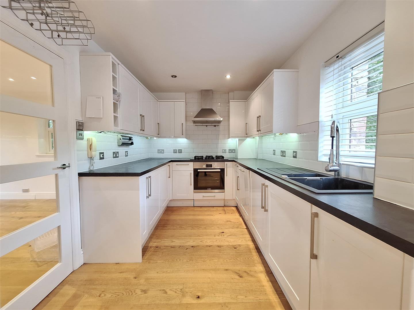 Kingfisher Place Kings Meadow Way Apartment to let in Reading