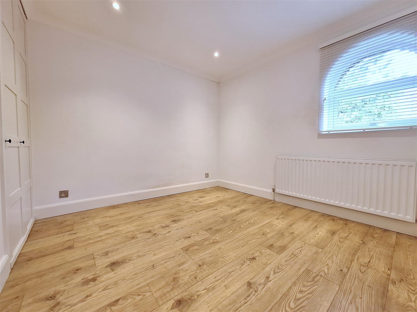 Kingfisher Place Kings Meadow Way Apartment to let in Reading