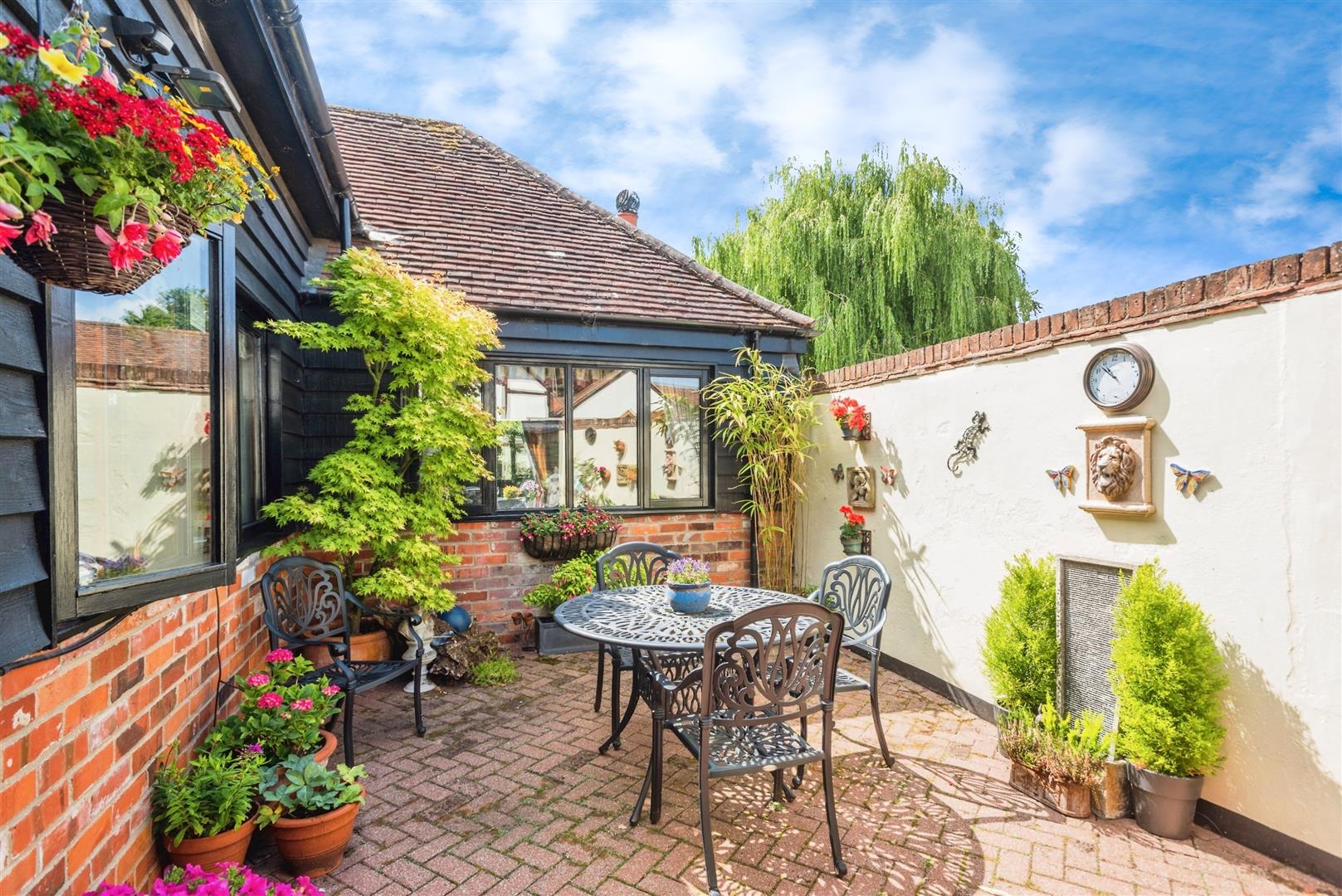 The Street South Stoke Detached House for sale in Reading