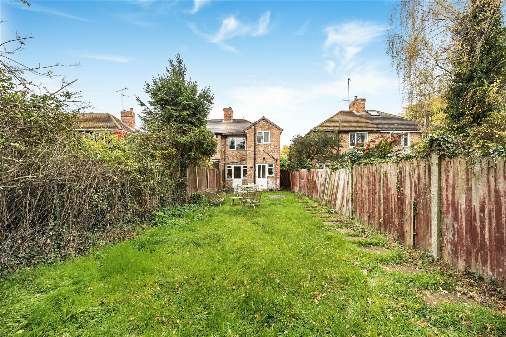 Stanhope Road  Semi-Detached House for sale in Reading