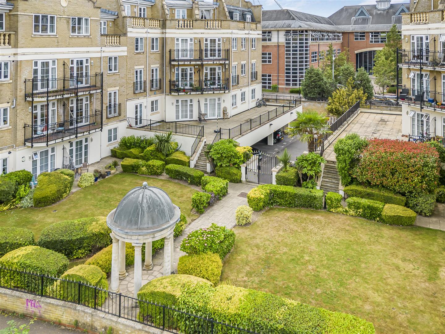 Brigham Road  Flat for sale in Reading