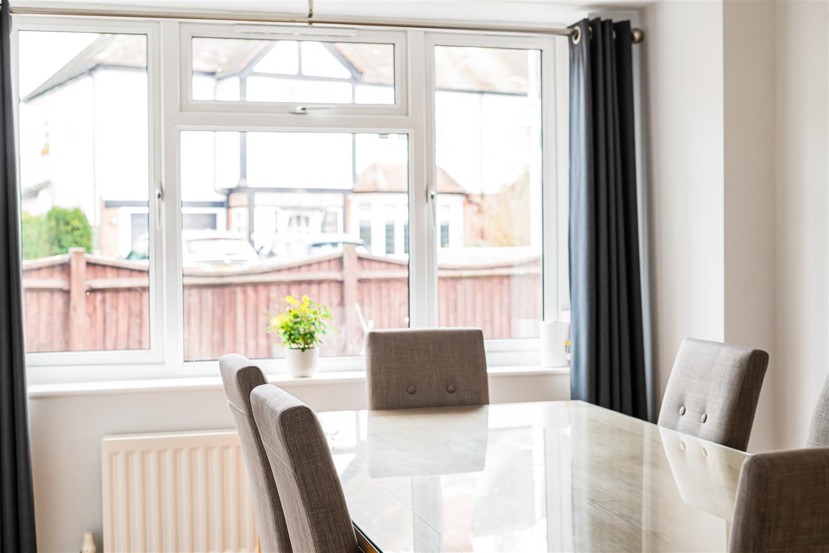 Ilkley Road Caversham Heights Detached House for sale in Reading