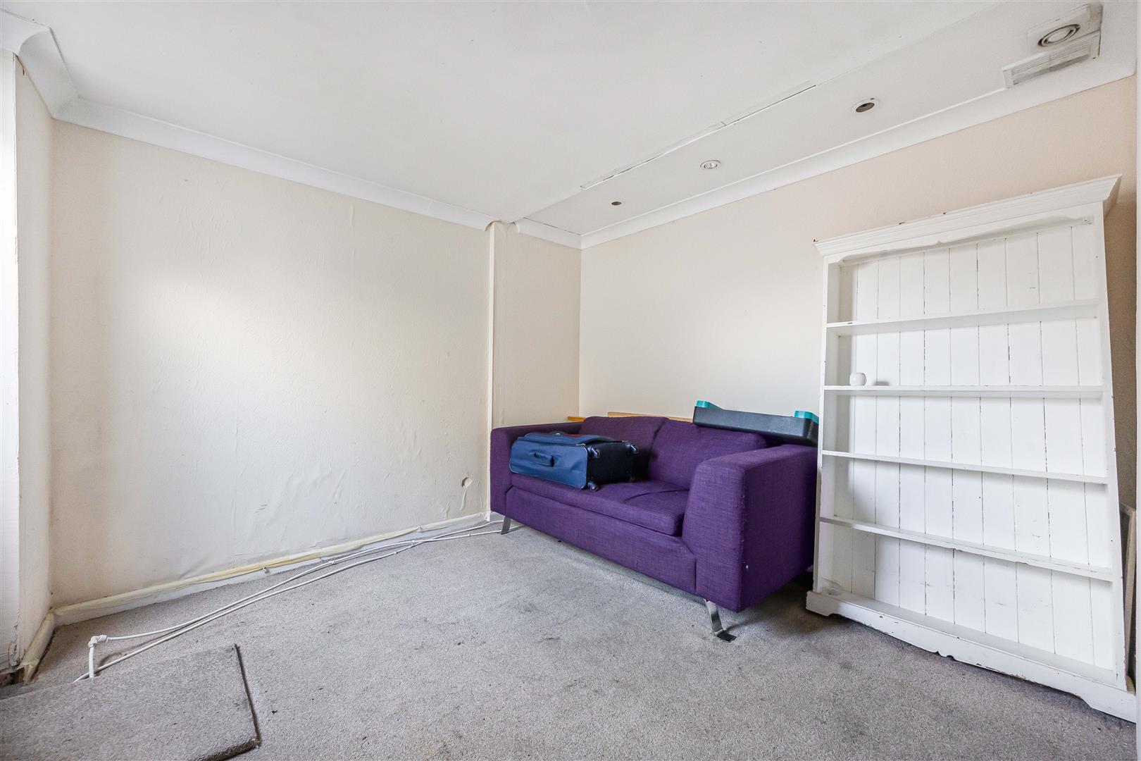 Mount Pleasant Reading End of Terrace House for sale in Reading