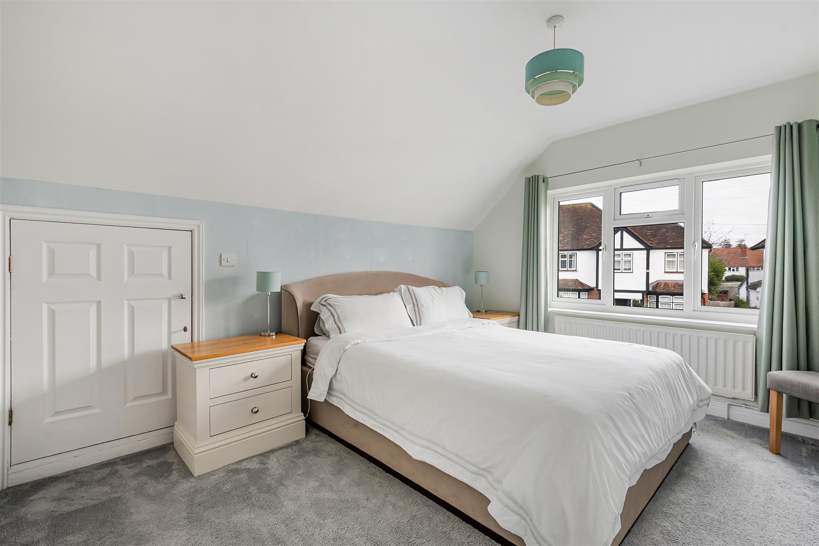 Ilkley Road Caversham Heights Detached House for sale in Reading