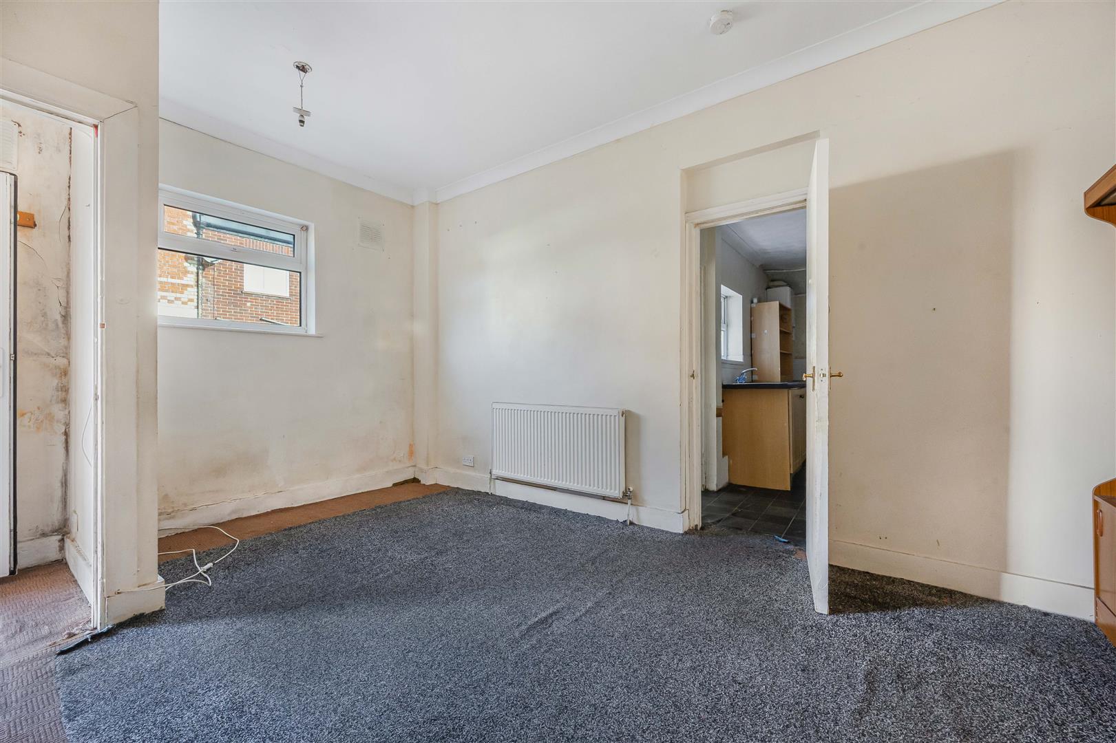 Mount Pleasant Reading End of Terrace House for sale in Reading