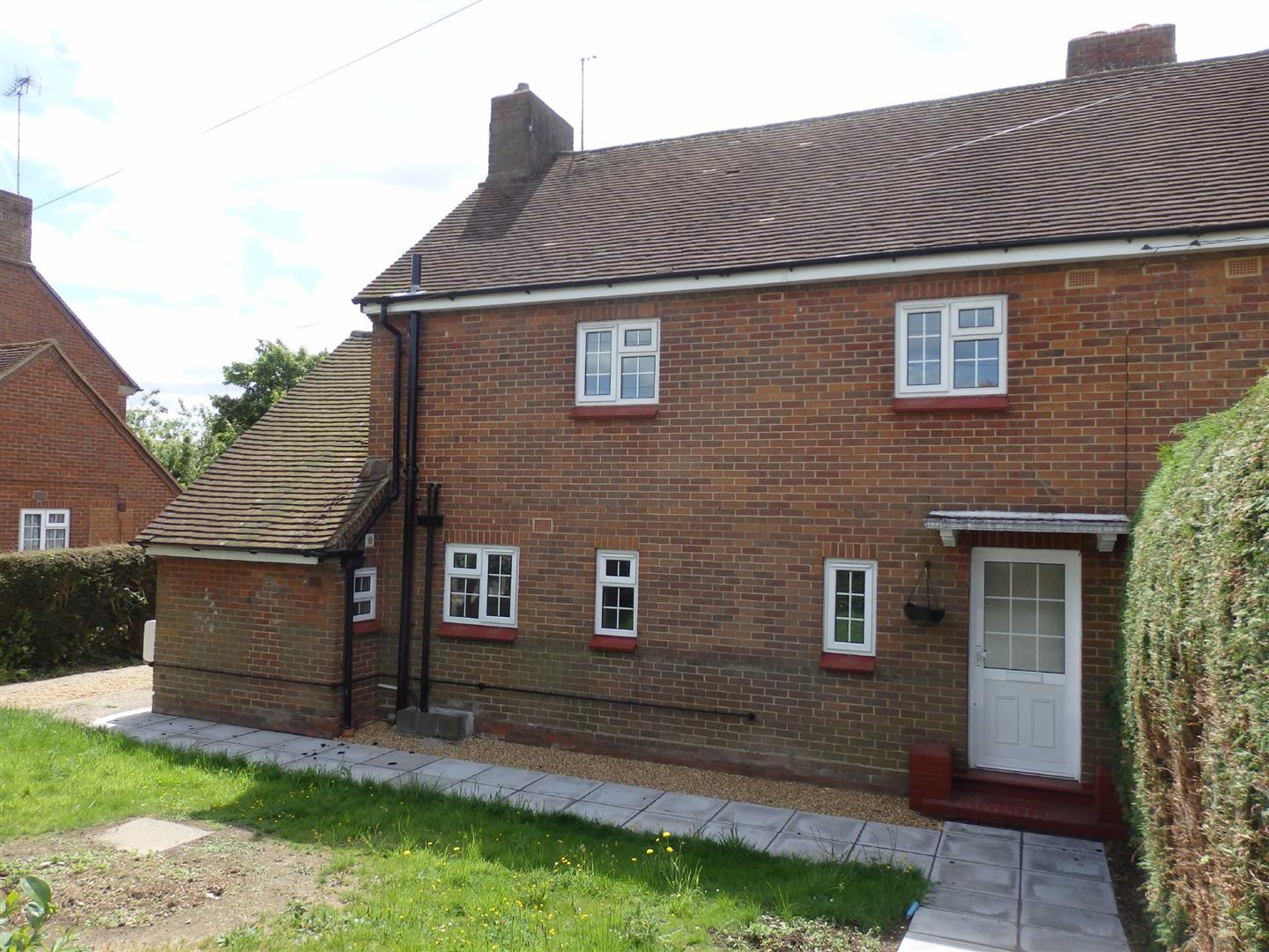 Ilbury Close  Semi-Detached House for sale in Reading